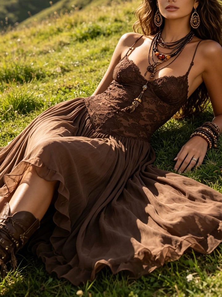Ofelia | Abito lungo in chiffon e pizzo marrone dal fascino romantico boho