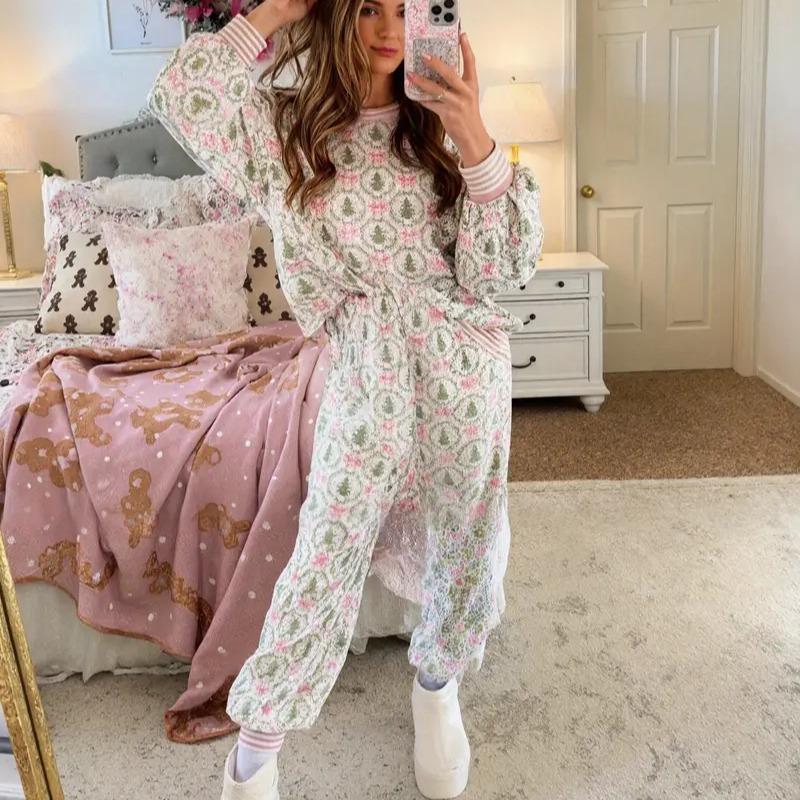 AUBREY™ - Cozy Christmas Bow Print Loungewear Set - Maison Léa &amp; Lou