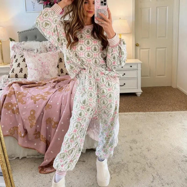AUBREY™ - Cozy Christmas Bow Print Loungewear Set - Maison Léa &amp; Lou