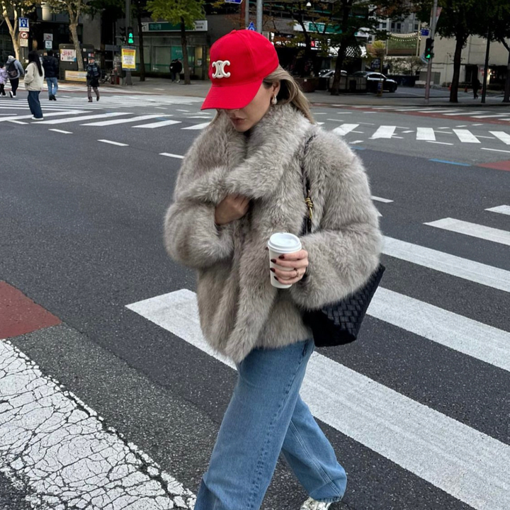 Ella | Luxury Faux Fur Coat - Maison Léa &amp; Lou