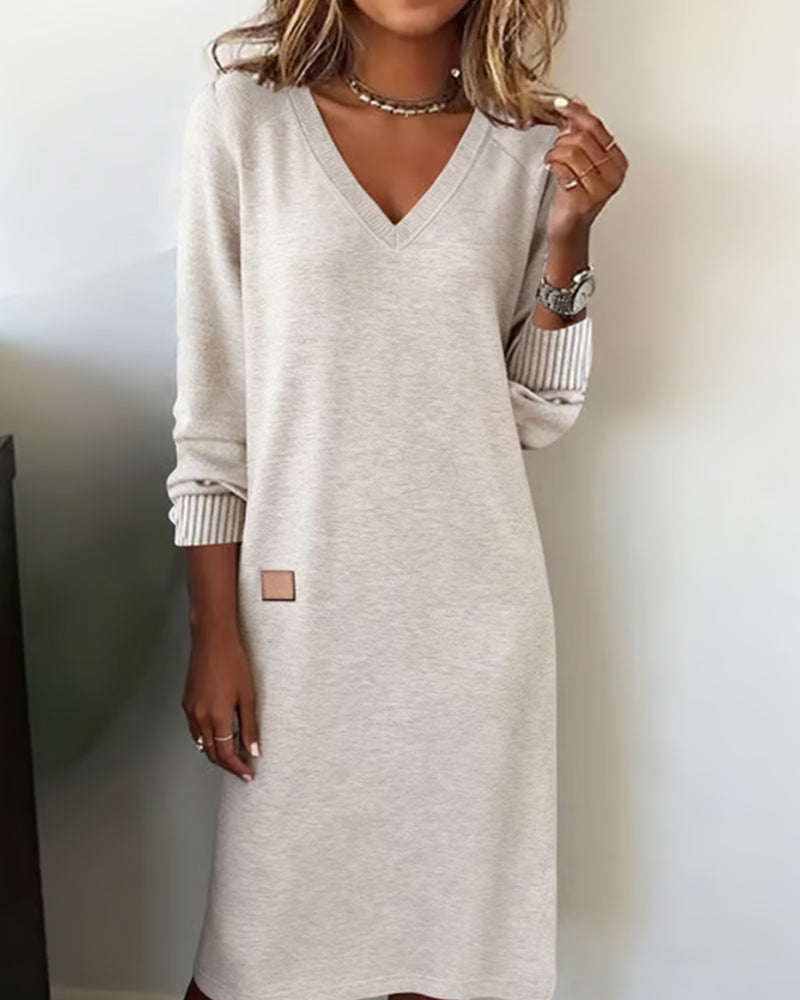 Janay™ | Soft Knit V-Neck Dress - Maison Léa & Lou