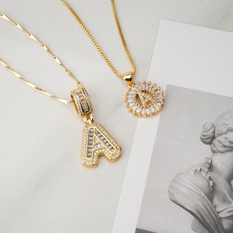 AISHA™ - Elegant 2-Pack Initial Letter Pendant Necklaces - Maison Léa &amp; Lou