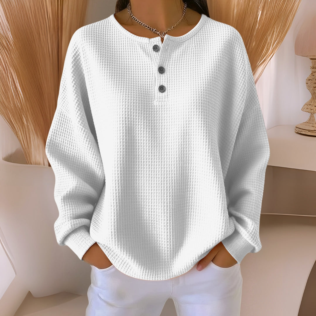 Bernadette | Relaxed Button-Neck Top - Maison Léa &amp; Lou