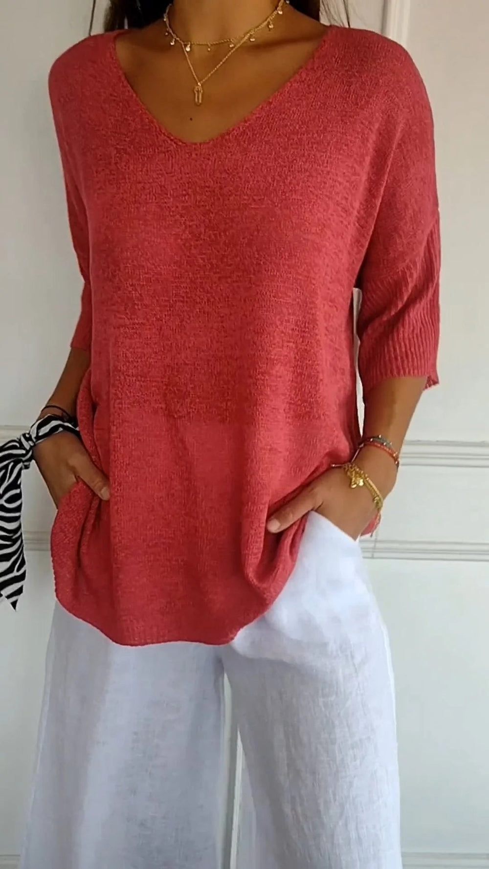 Lauren™ | Casual V-Neck Top - Maison Léa & Lou