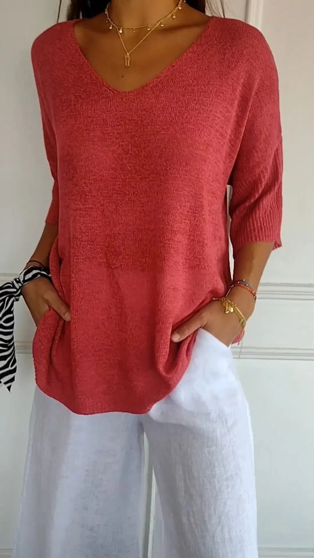 Lauren™ | Casual V-Neck Top - Maison Léa &amp; Lou