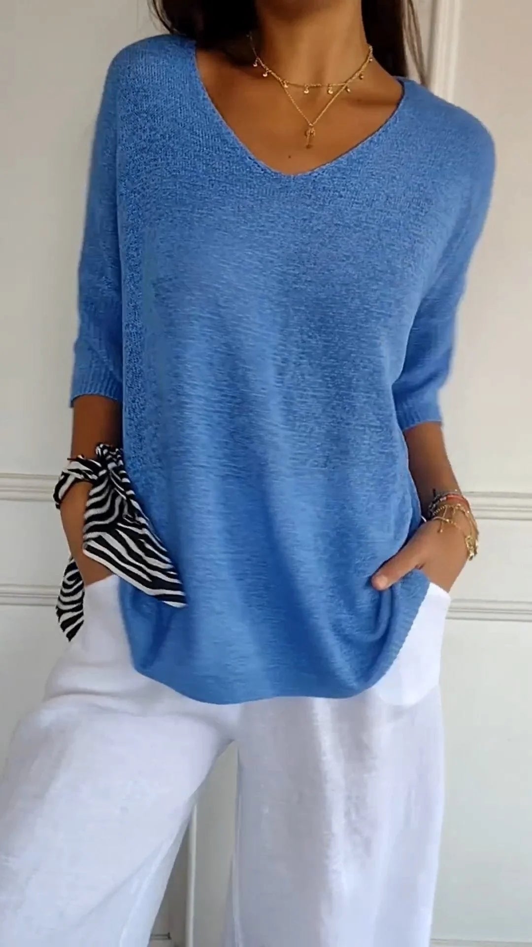 Lauren™ | Casual V-Neck Top - Maison Léa &amp; Lou