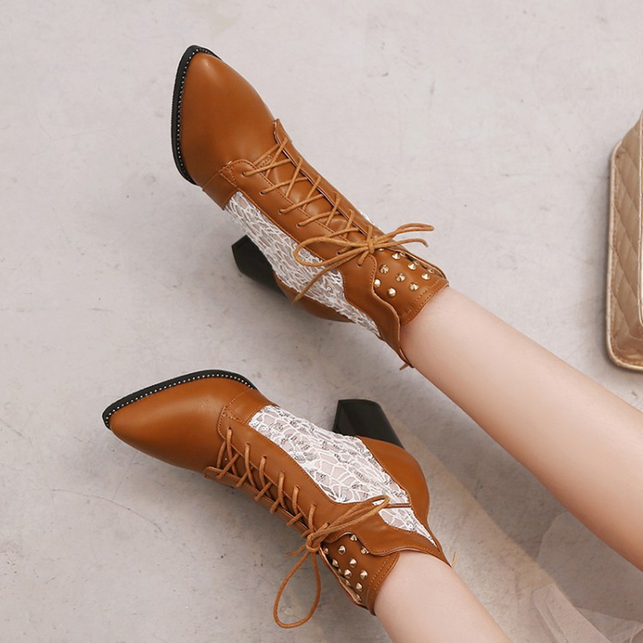 Patricia | Refined Lace-Up Heeled Boots - Maison Léa &amp; Lou