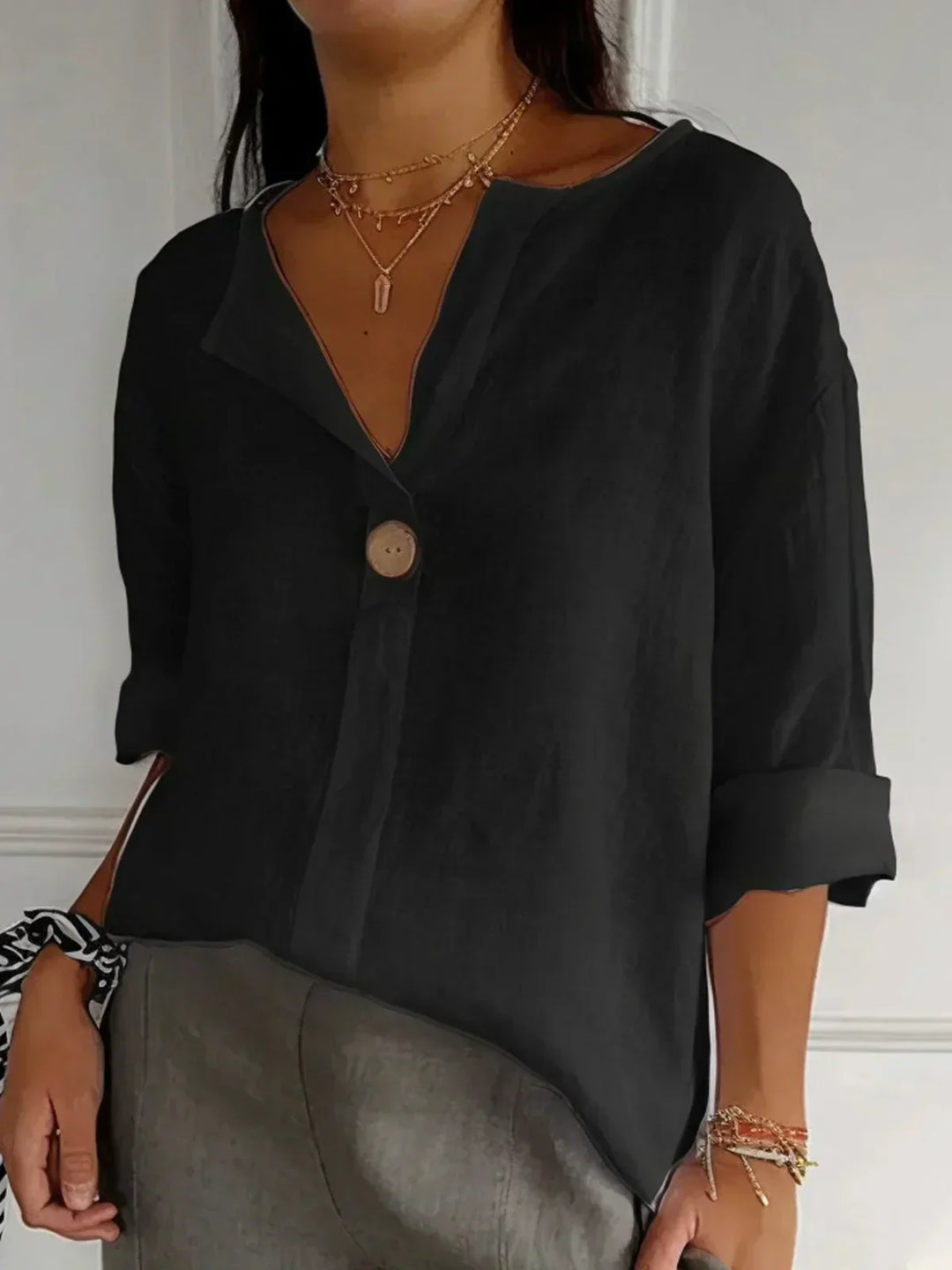 Nayla™ | Casual V-Neck Blouse - Maison Léa &amp; Lou