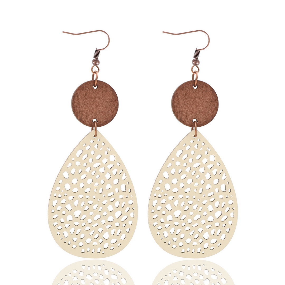 Beatryce | Vintage-Inspired Filigree Drop Earrings - Maison Léa &amp; Lou