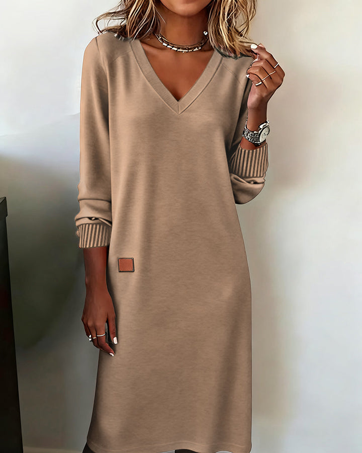 Janay™ | Soft Knit V-Neck Dress - Maison Léa &amp; Lou