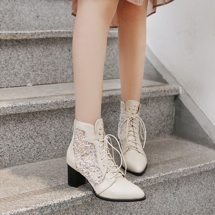 Patricia | Refined Lace-Up Heeled Boots - Maison Léa &amp; Lou