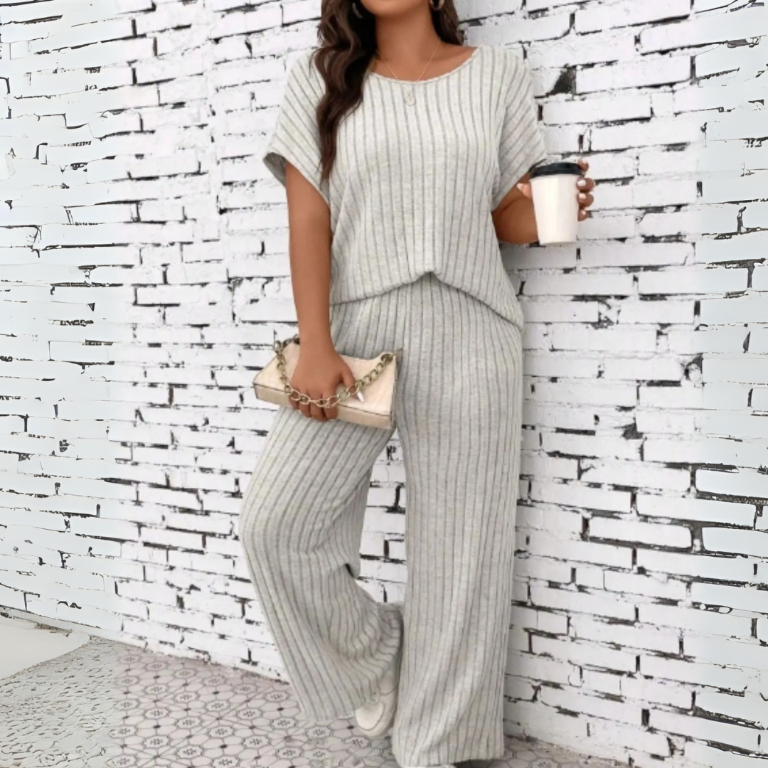 WAUNA™ - Casual Plus Size Short Sleeve Top and Pants Set
