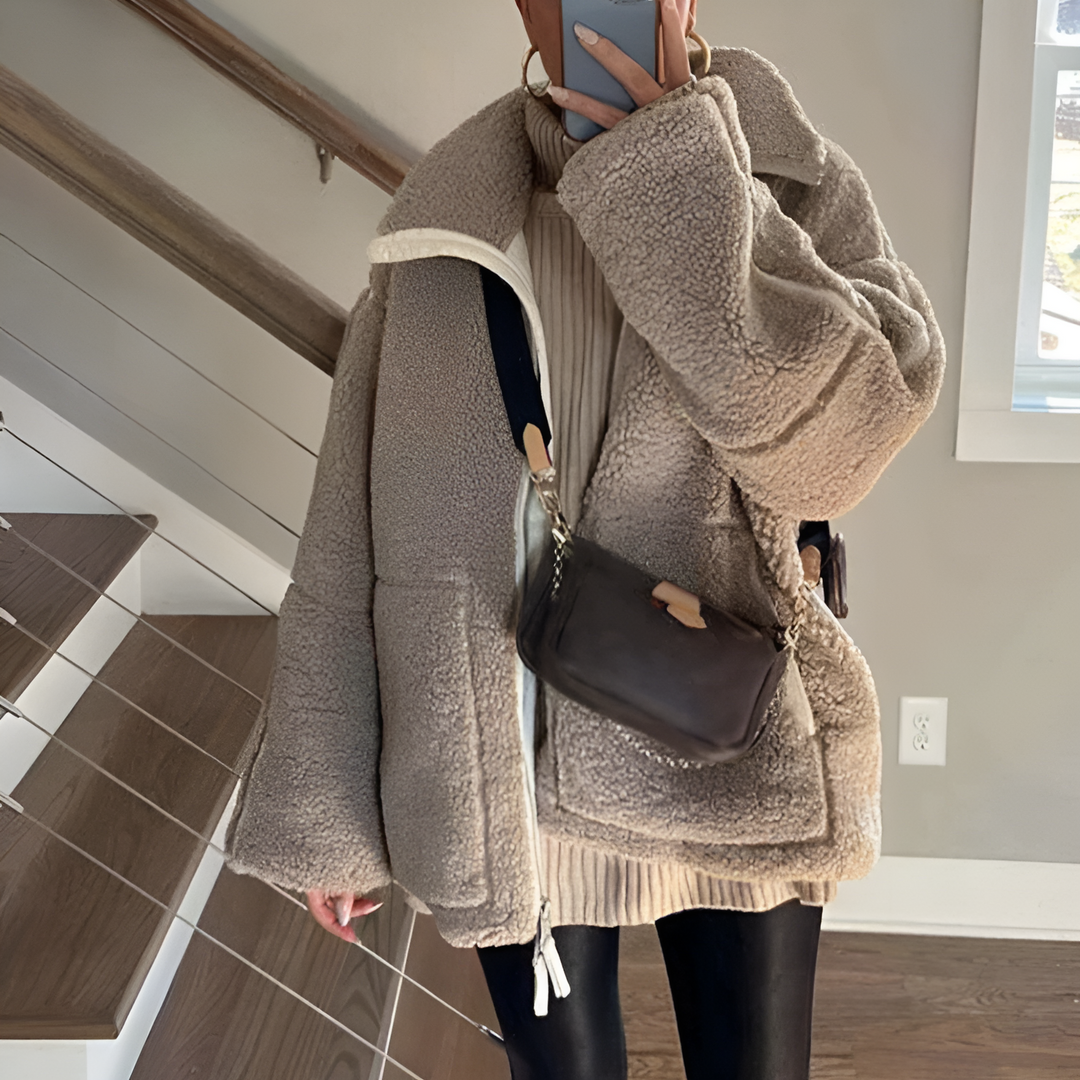 DORA™ | Soft Teddy Jacket - Maison Léa &amp; Lou