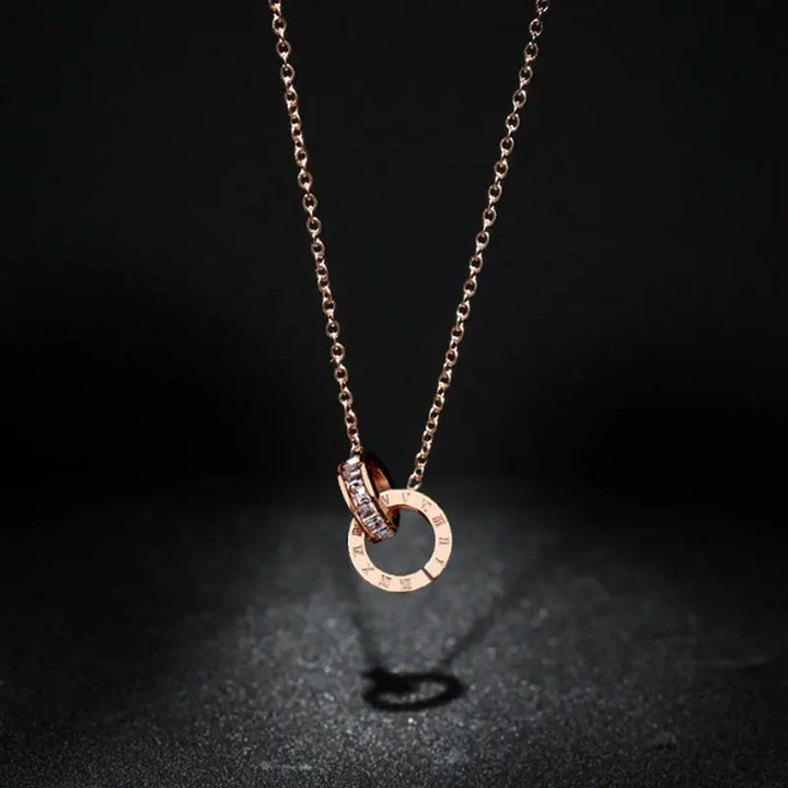 CYNTHIA™ – Roman Numeral Charm Necklace - Maison Léa &amp; Lou