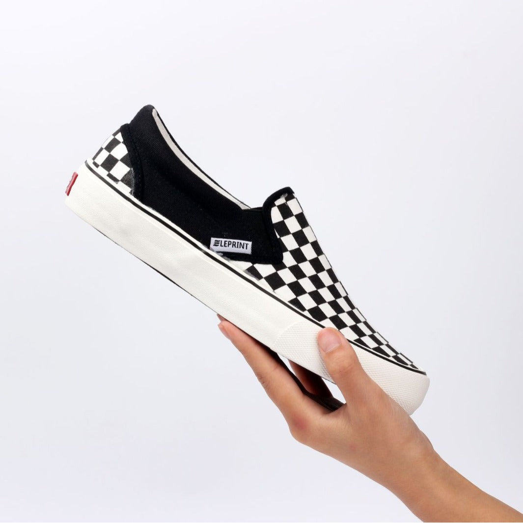 CLIONA™ - Classic Slip-On Checkered Uni-Sex Footwear - Maison Léa &amp; Lou
