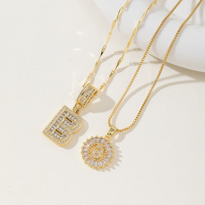 AISHA™ - Elegant 2-Pack Initial Letter Pendant Necklaces - Maison Léa &amp; Lou