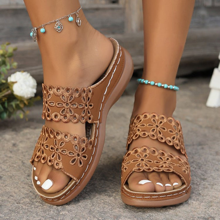 Loretta | Floral Cutout Wedge Sandals - Maison Léa &amp; Lou