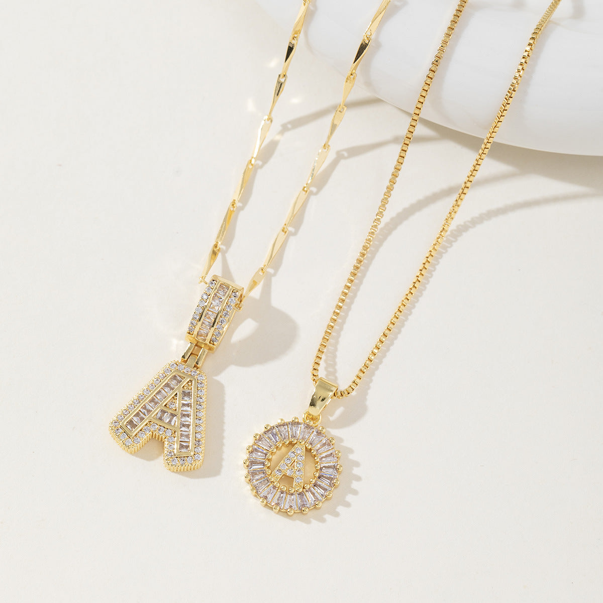 AISHA™ - Elegant 2-Pack Initial Letter Pendant Necklaces - Maison Léa & Lou