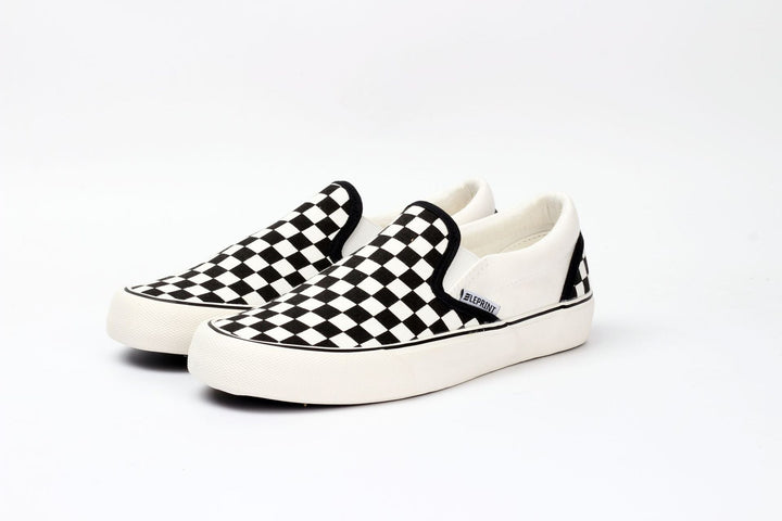 CLIONA™ - Classic Slip-On Checkered Uni-Sex Footwear - Maison Léa &amp; Lou