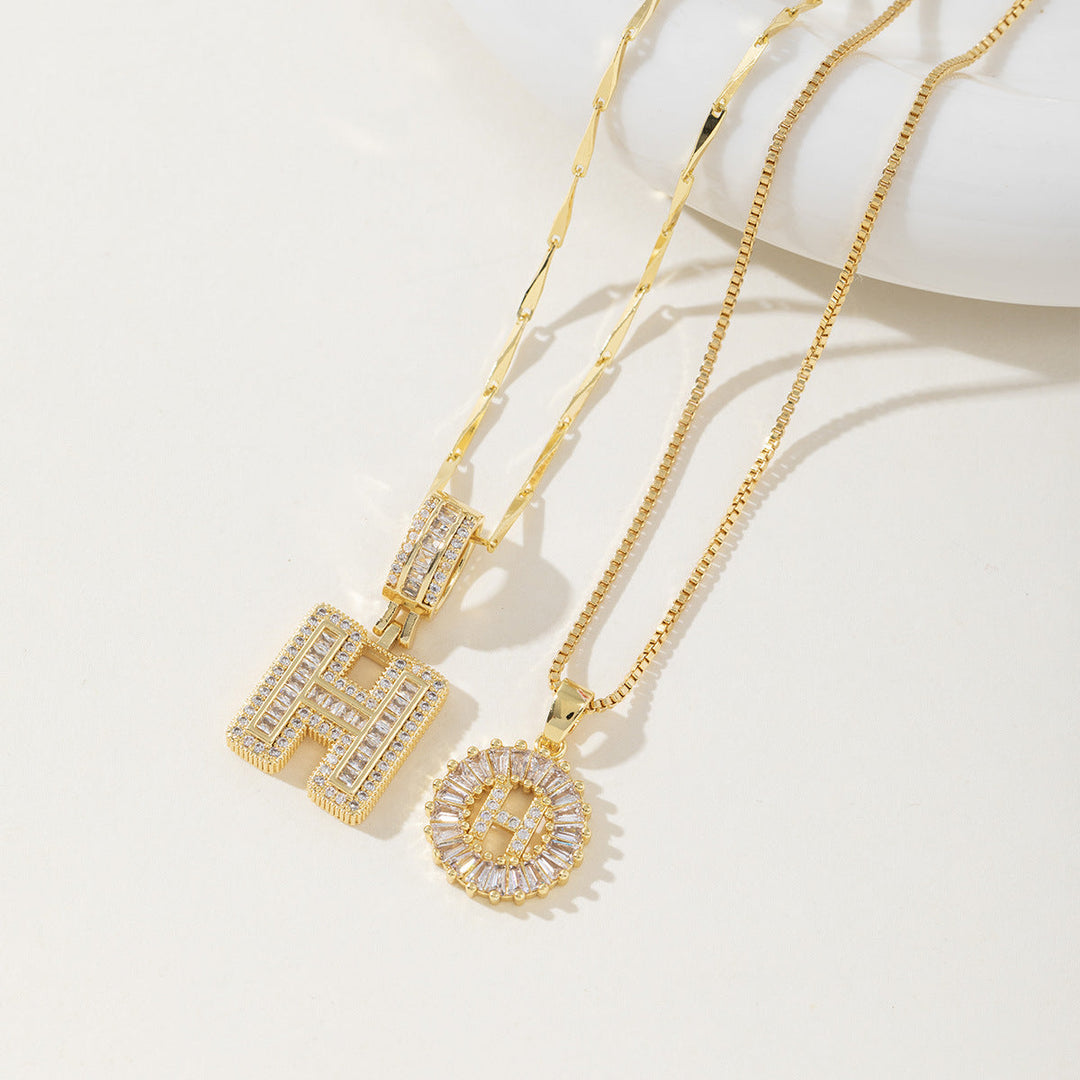 AISHA™ - Elegant 2-Pack Initial Letter Pendant Necklaces - Maison Léa &amp; Lou
