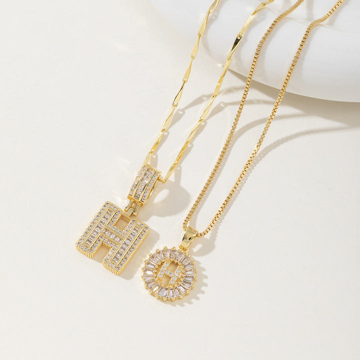 AISHA™ - Elegant 2-Pack Initial Letter Pendant Necklaces - Maison Léa &amp; Lou