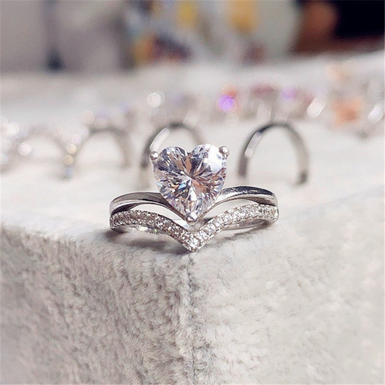 ALINE™ – Radiant Heart Silver Ring - Maison Léa & Lou