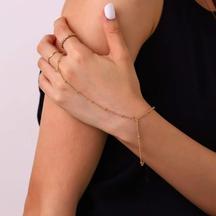 MYLENE™ – Dainty Hand Chain Bracelet - Maison Léa &amp; Lou