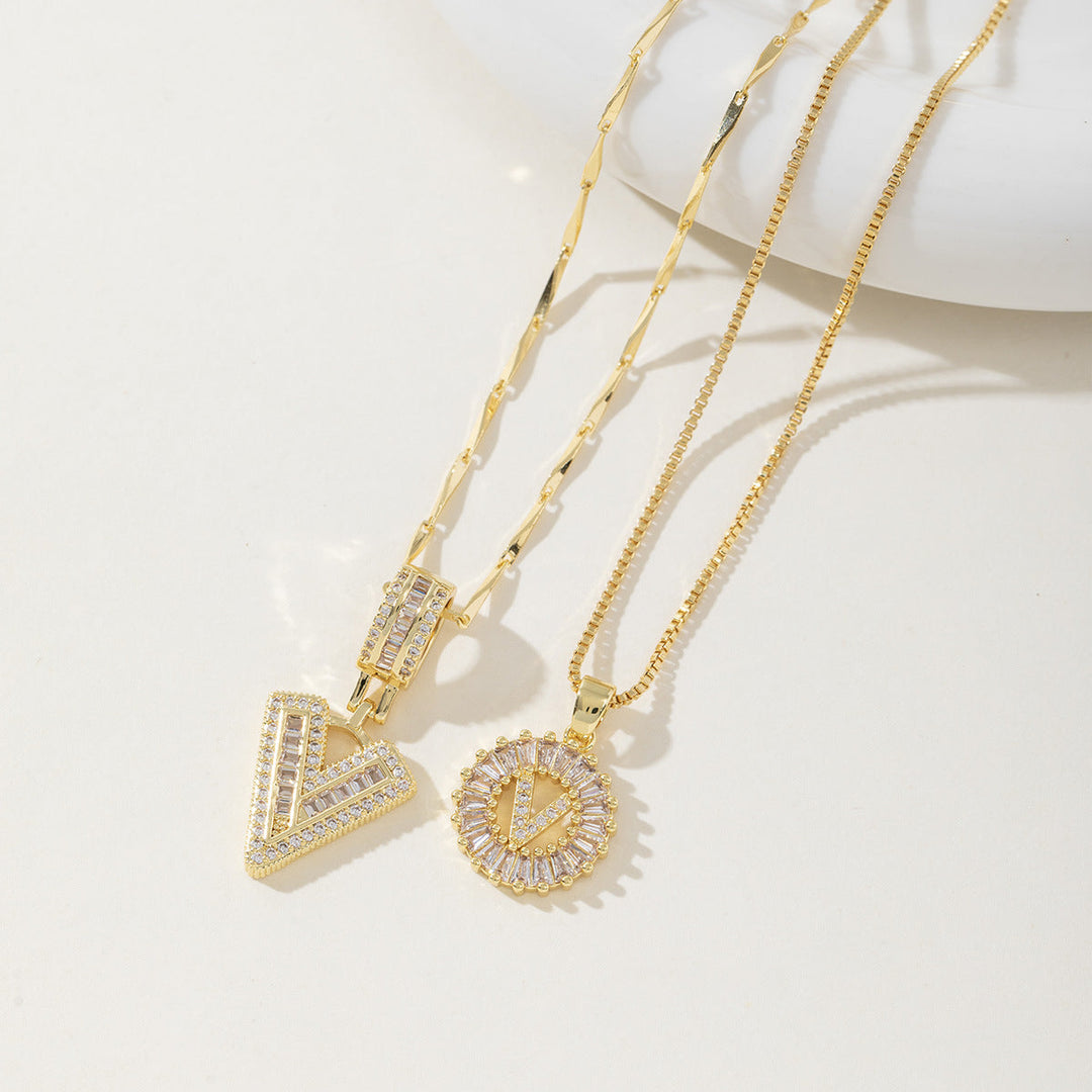 AISHA™ - Elegant 2-Pack Initial Letter Pendant Necklaces - Maison Léa &amp; Lou