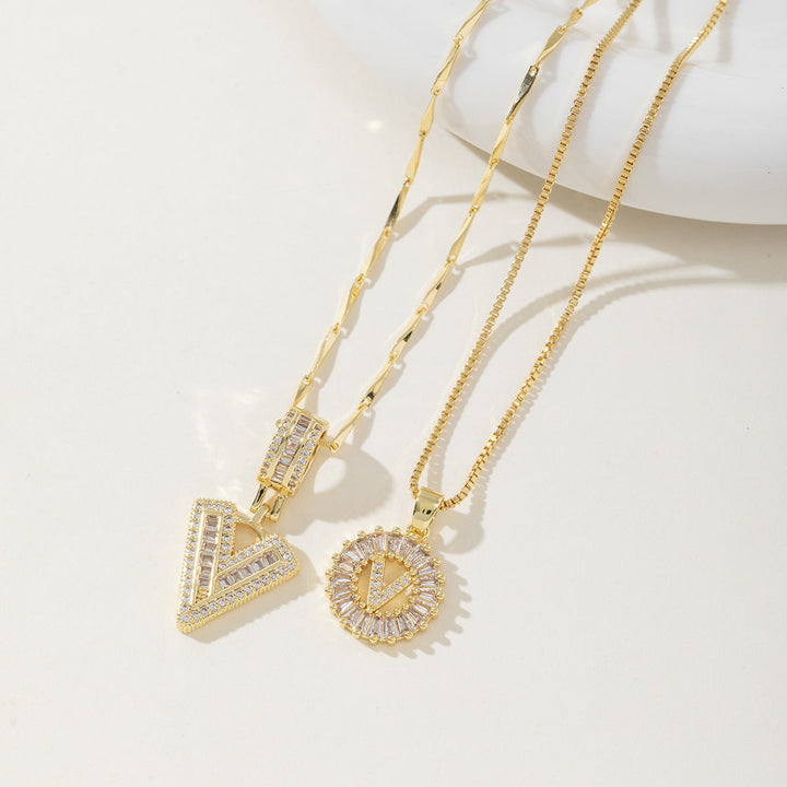 AISHA™ - Elegant 2-Pack Initial Letter Pendant Necklaces - Maison Léa &amp; Lou