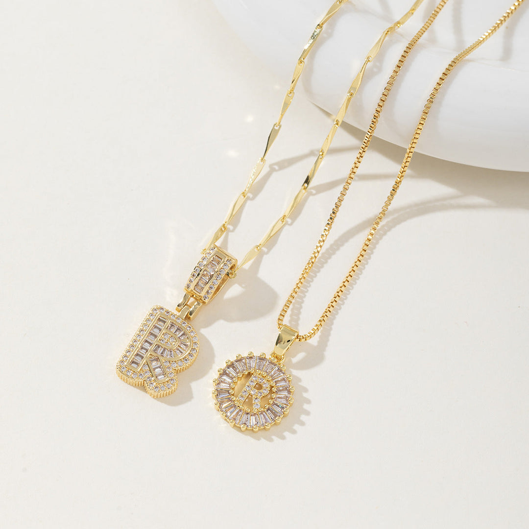 AISHA™ - Elegant 2-Pack Initial Letter Pendant Necklaces - Maison Léa &amp; Lou