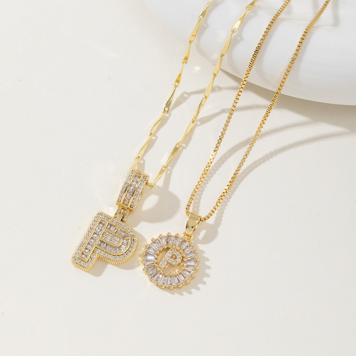 AISHA™ - Elegant 2-Pack Initial Letter Pendant Necklaces - Maison Léa & Lou