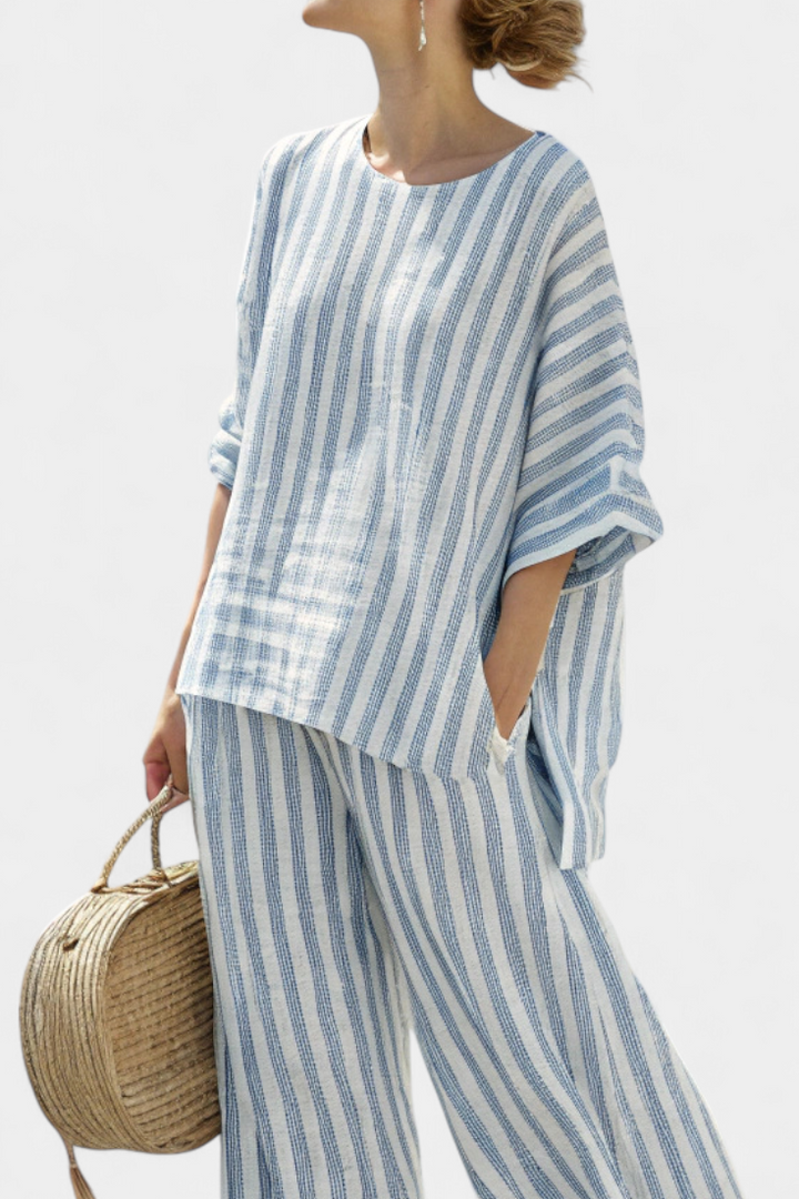 Rensleigh | Sophisticated Blue Striped Linen Top &amp; Relaxed Pants - Maison Léa &amp; Lou