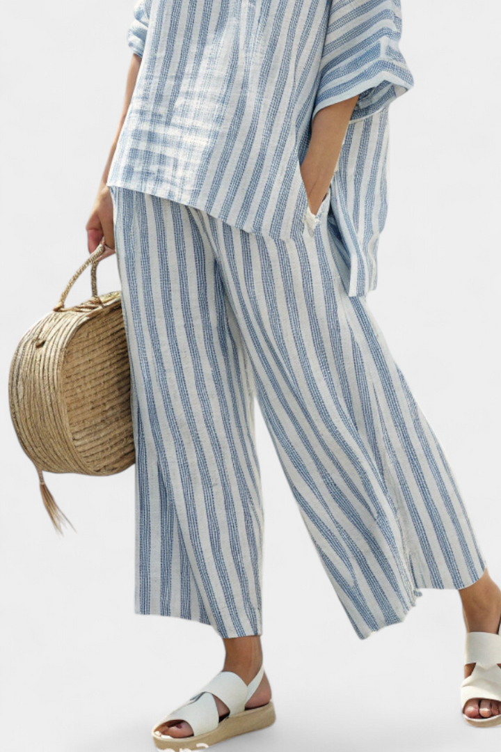 Rensleigh | Sophisticated Blue Striped Linen Top &amp; Relaxed Pants - Maison Léa &amp; Lou