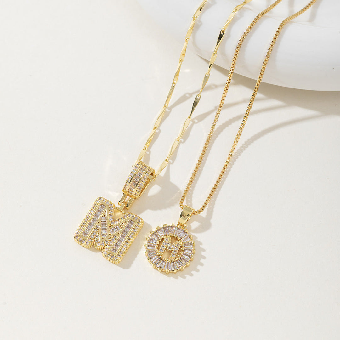 AISHA™ - Elegant 2-Pack Initial Letter Pendant Necklaces - Maison Léa &amp; Lou