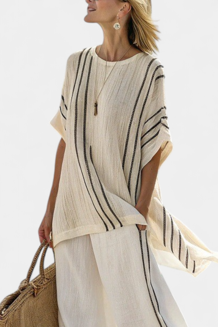 Greysen | Elegant Ivory Linen Blouse &amp; Black Striped Pants - Maison Léa &amp; Lou