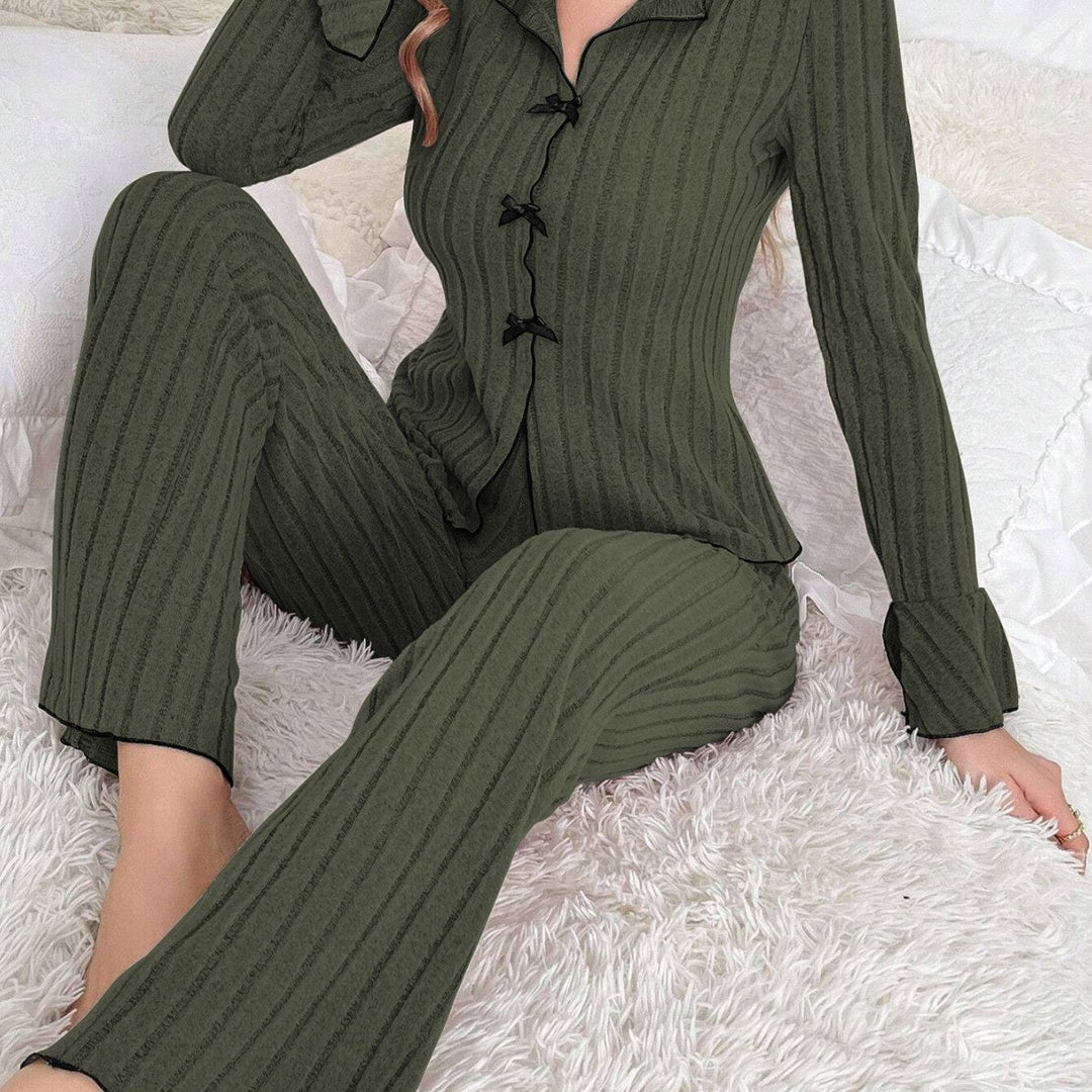 Kenzie™ - Chic V-Neck Top &amp; Pants Loungewear Set - Maison Léa &amp; Lou