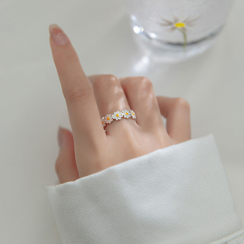 MAISY™ – Blooming Daisy Ring - Maison Léa &amp; Lou