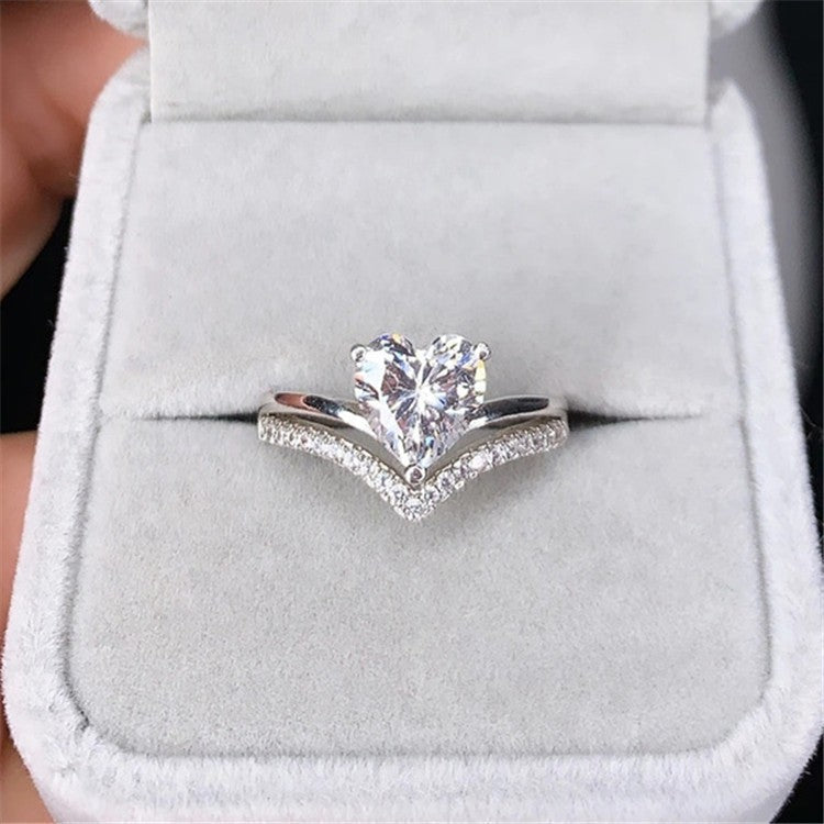 ALINE™ – Radiant Heart Silver Ring - Maison Léa & Lou