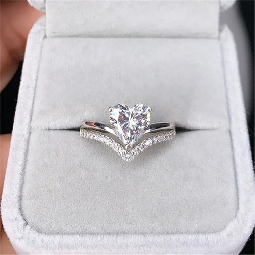 ALINE™ – Radiant Heart Silver Ring - Maison Léa & Lou