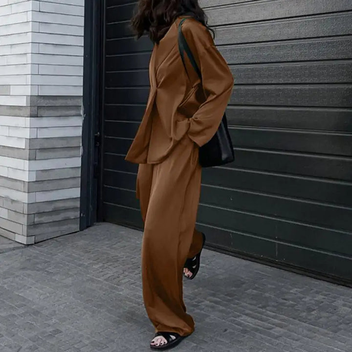 Tove™ | Stilfuldt Sæt i Silke-look - Maison Léa &amp; Lou