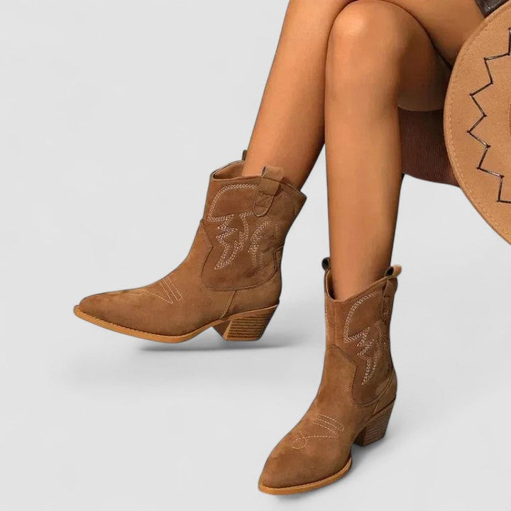 Lillian – Orthopedic Western Boots - Maison Léa &amp; Lou