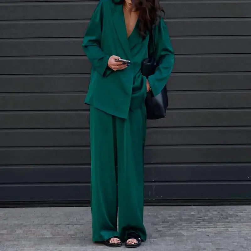 Tove™ | Stilfuldt Sæt i Silke-look - Maison Léa &amp; Lou