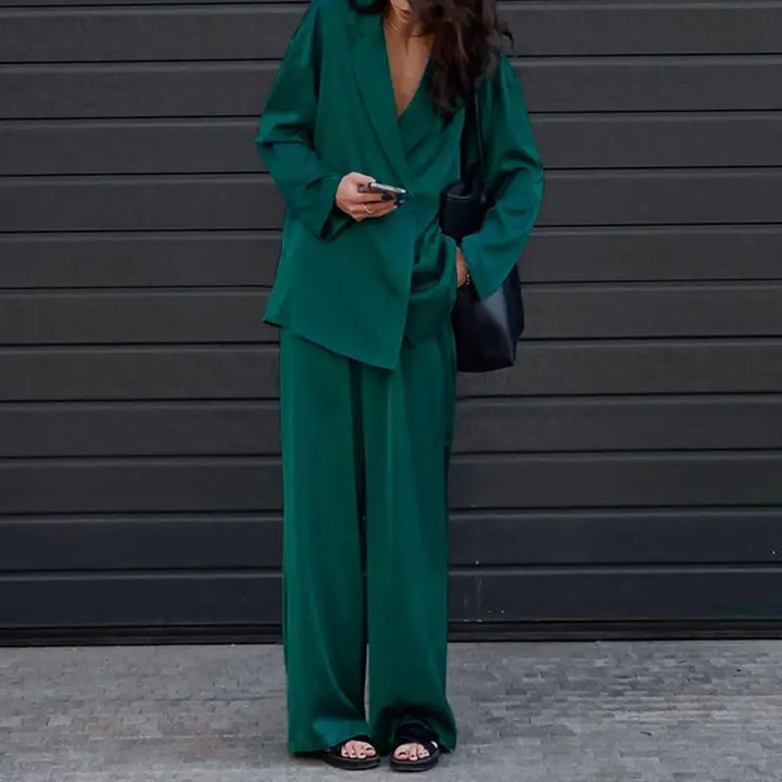 Tove™ | Stilfuldt Sæt i Silke-look - Maison Léa &amp; Lou