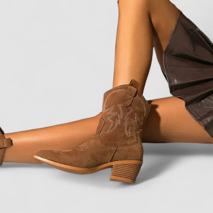 Lillian – Orthopedic Western Boots - Maison Léa &amp; Lou