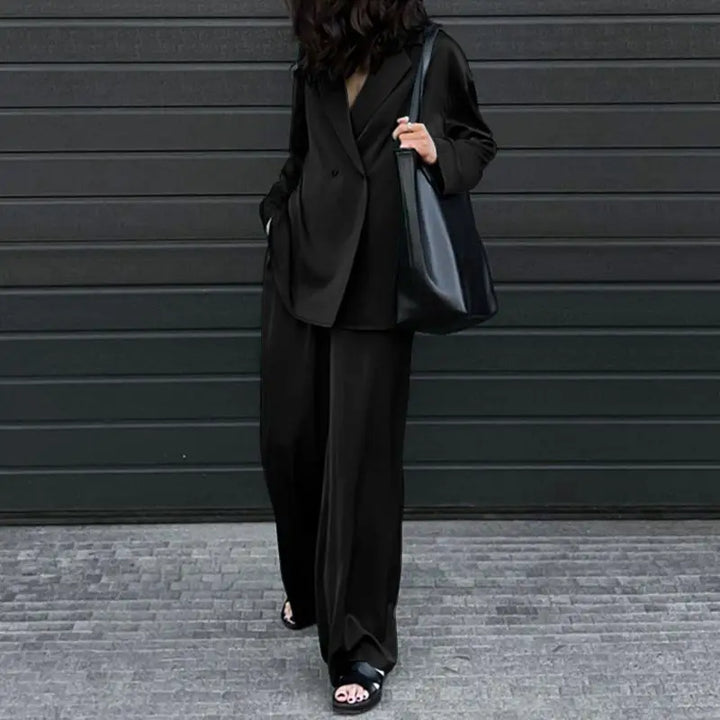 Tove™ | Stilfuldt Sæt i Silke-look - Maison Léa &amp; Lou