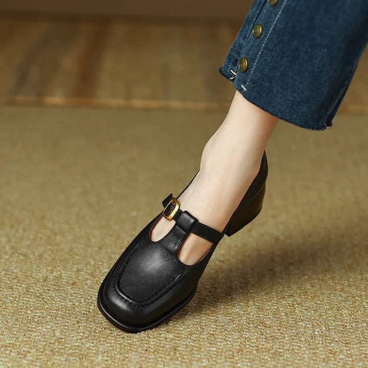 Ysolenne™ | T-Strap - Maison Léa &amp; Lou