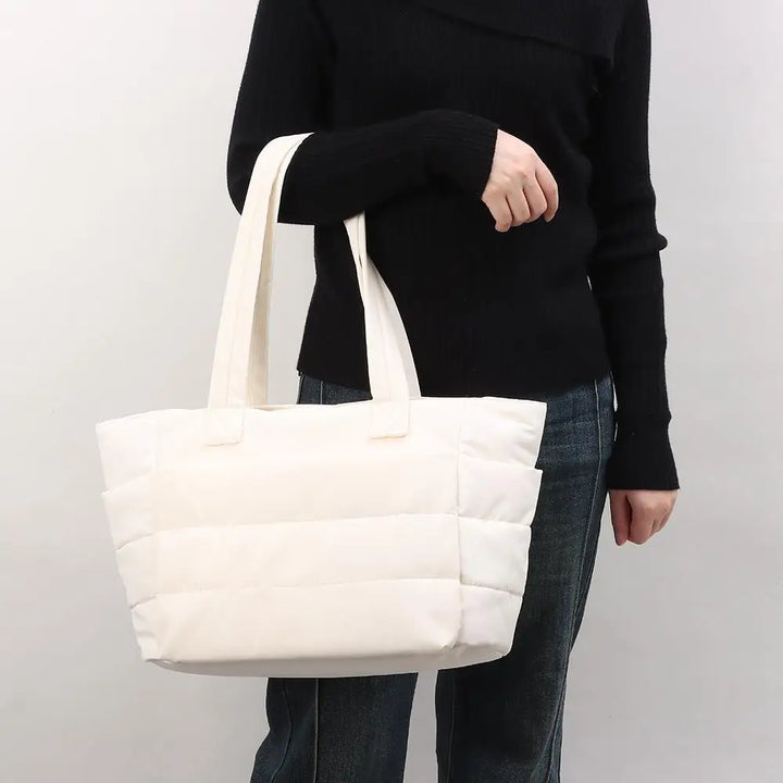 CARMELLE™– Lightweight Quilted Tote Bag - Maison Léa &amp; Lou