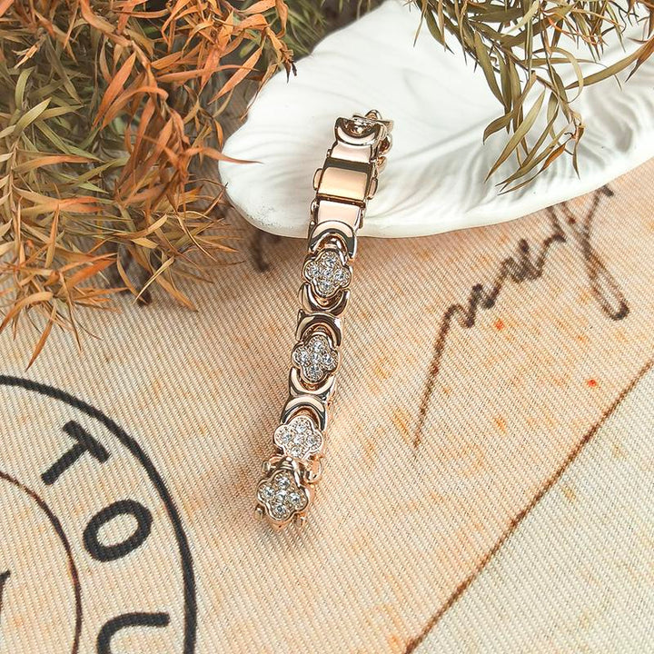 AURELIA™ – Elegant Magnetic Copper Bangle - Maison Léa &amp; Lou