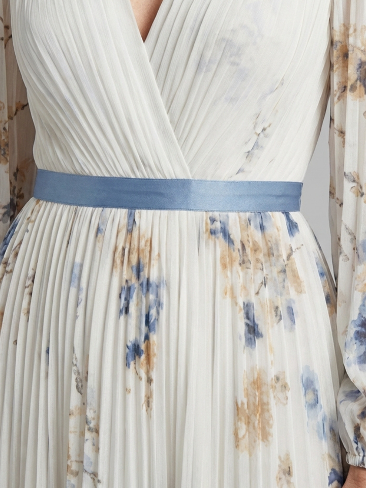 Lavinia | Long Sleeve V Neck Floral Maxi Dress - Maison Léa &amp; Lou