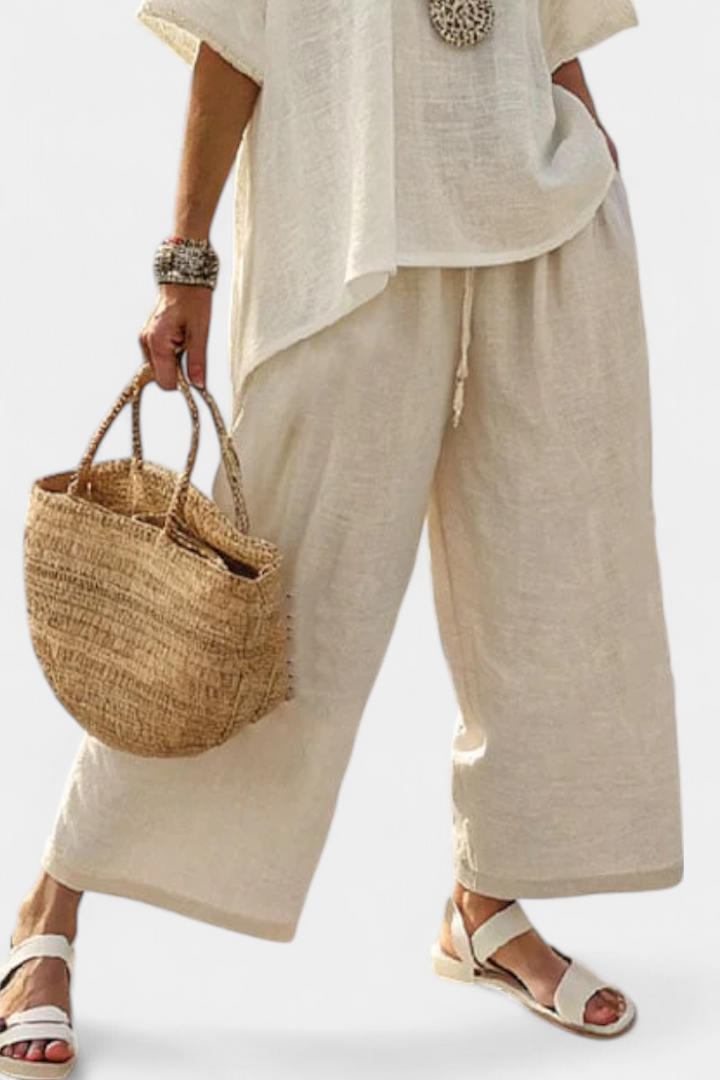 Drevon | Comfortable Minimalist Raw Blouse &amp; Wide-Leg Pants - Maison Léa &amp; Lou
